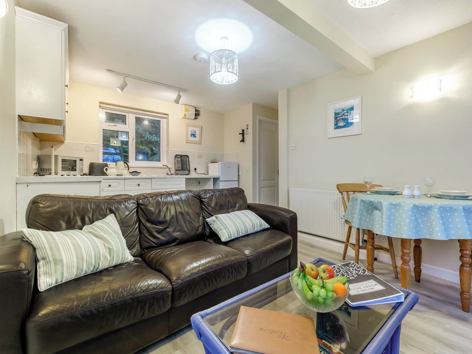 Open plan living space | 8 Mount Brioni - Mount Brioni Holiday Apartments, Torpoint