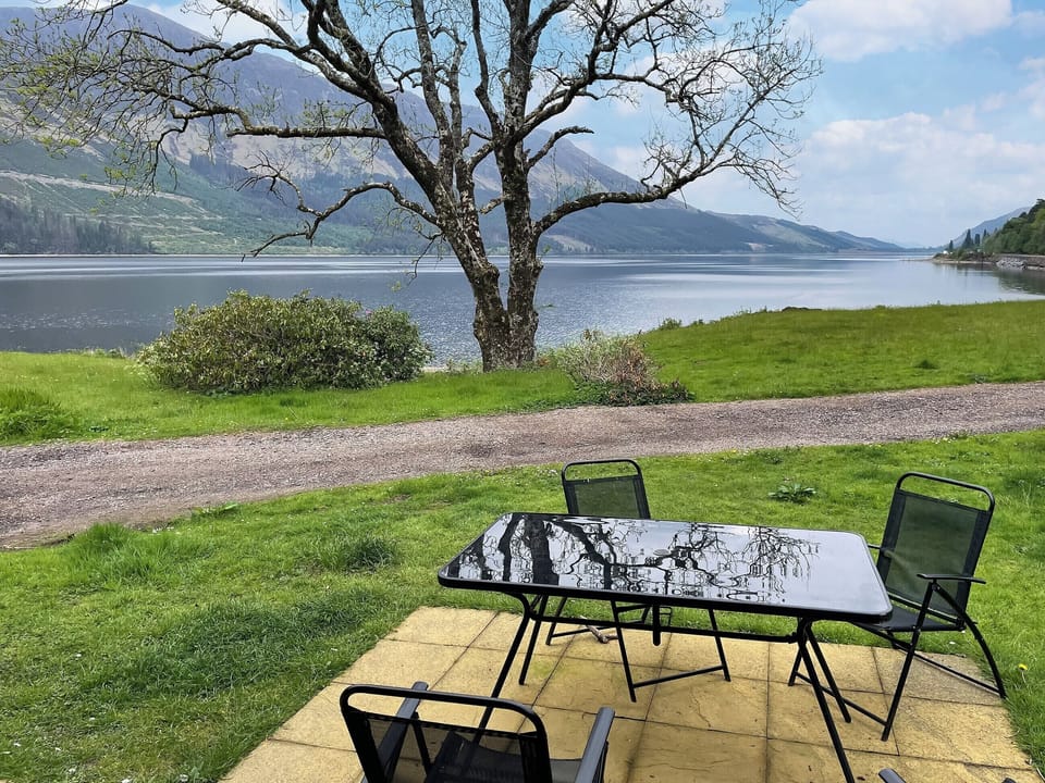 Sitting-out-area | Mountain Thyme Lodge - , Letterfinlay, near Spean Bridge