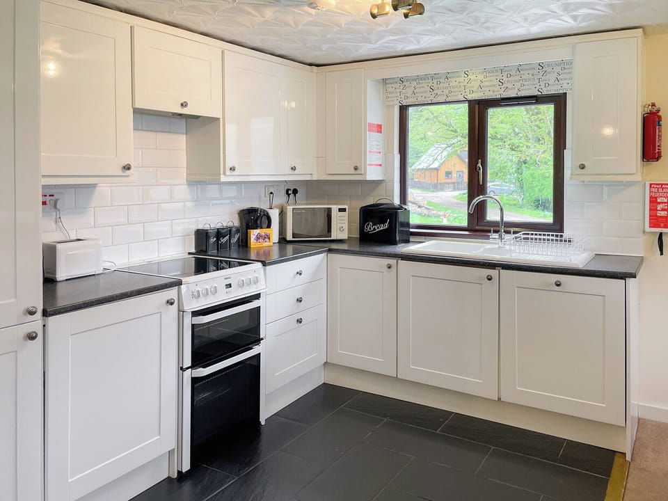 Kitchen | Mountain Thyme Lodge - , Letterfinlay, near Spean Bridge