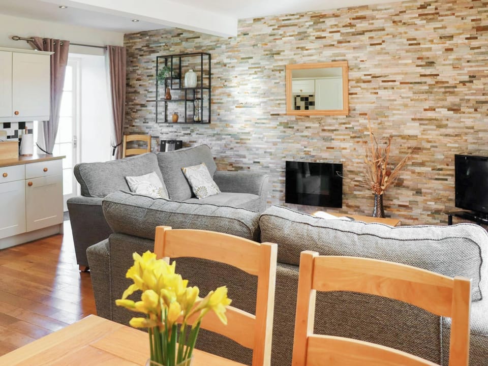 Dining Area | Lower Old Farmhouse - Portclew Cottages, Freshwater East near Pembroke