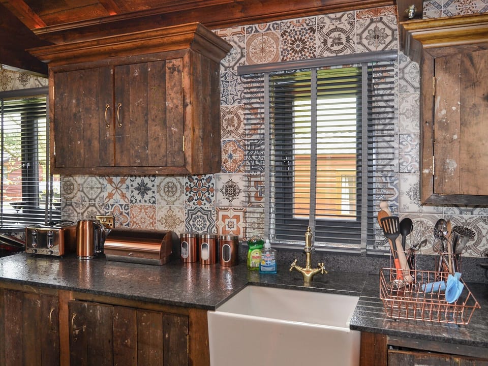 Kitchen area | Tawitawoo Lodge - Felmoor Park, Felton, near Morpeth