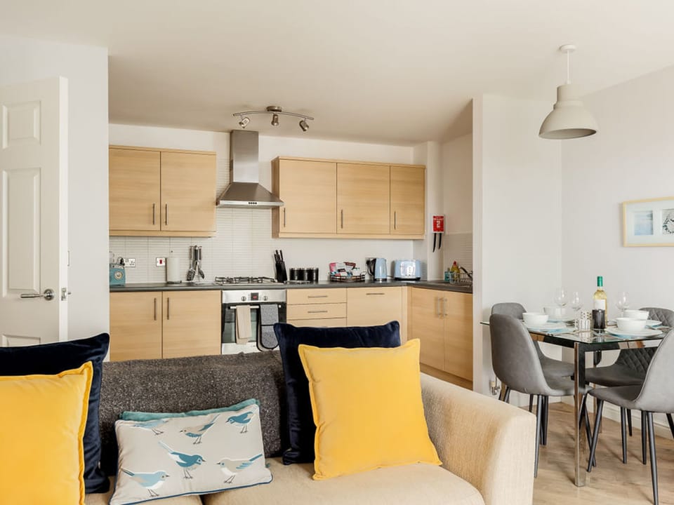 Open plan living space | Harbourside Retreat, Poole