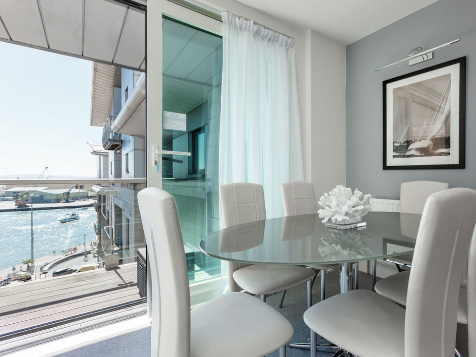 Dining Area | Jibe Ho, Poole