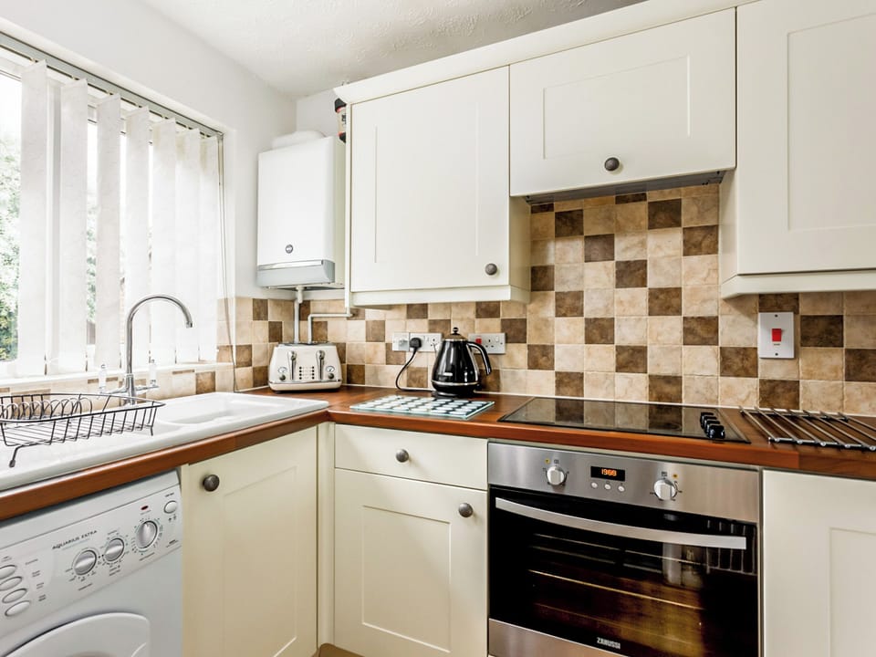 Kitchen | Dolphin Cottage, Poole