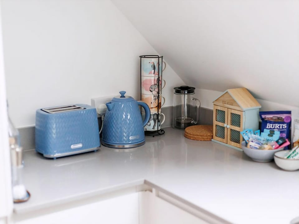 Kitchen area | The Hideout, Poole, near Bournmouth