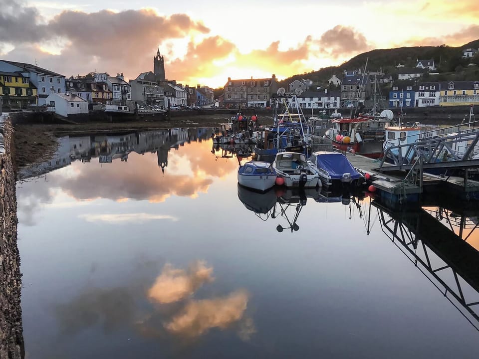 Surrounding area | Lochindaal, Tarbert