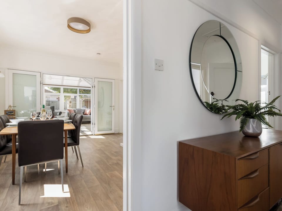 Dining Area | Lake Retreat - Quay Holidays, Hamworthy