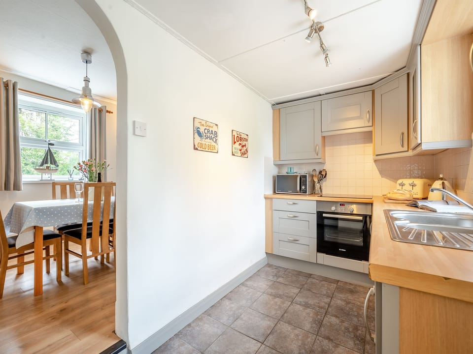 Kitchen | Hollyhocks, St Minver, near Rock