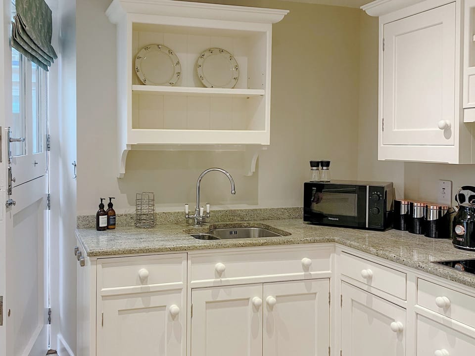 Kitchen | Herons Nest - Harewood Holidays, Harewood, near Leeds