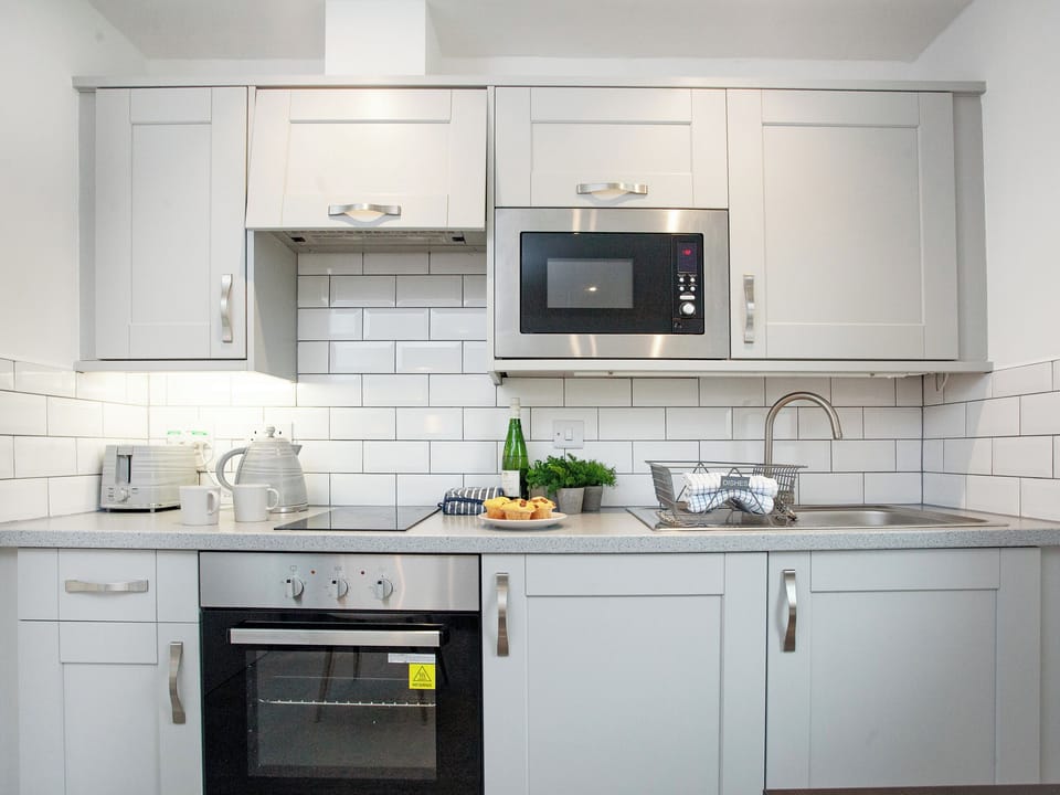 Kitchen area | Starfish Shack - Sunnybeach Holiday Apartments, Paignton