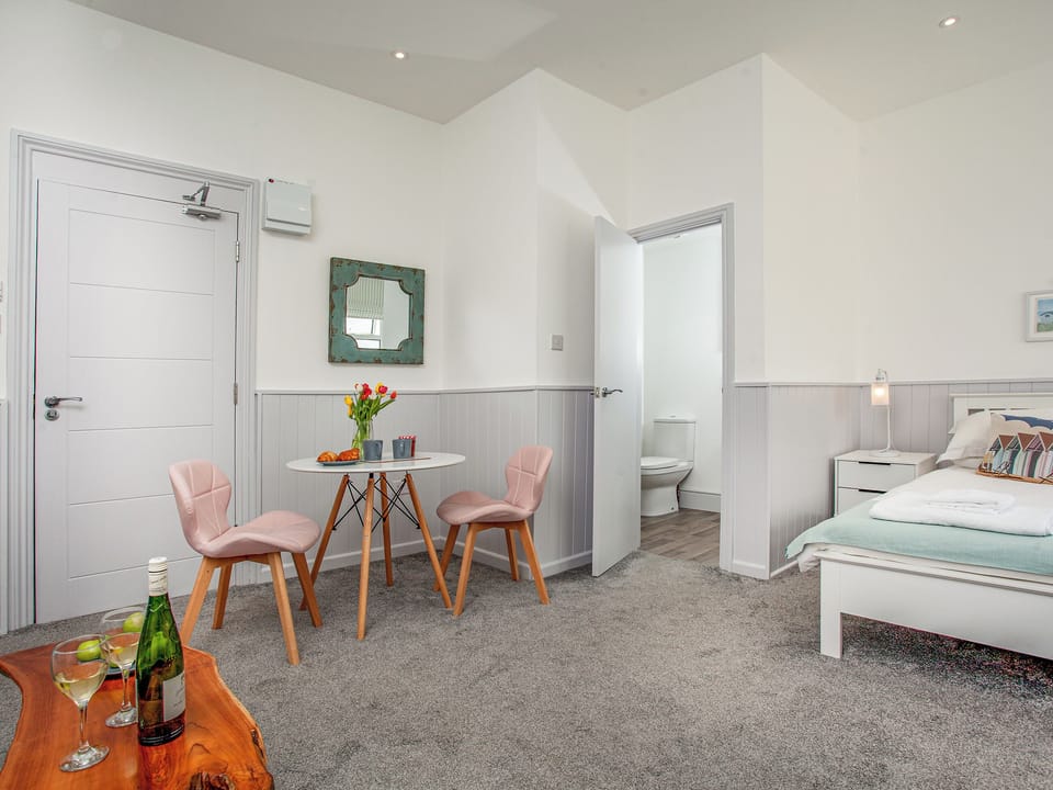 Open plan living space | Seahorse Shore - Sunnybeach Holiday Apartments, Paignton