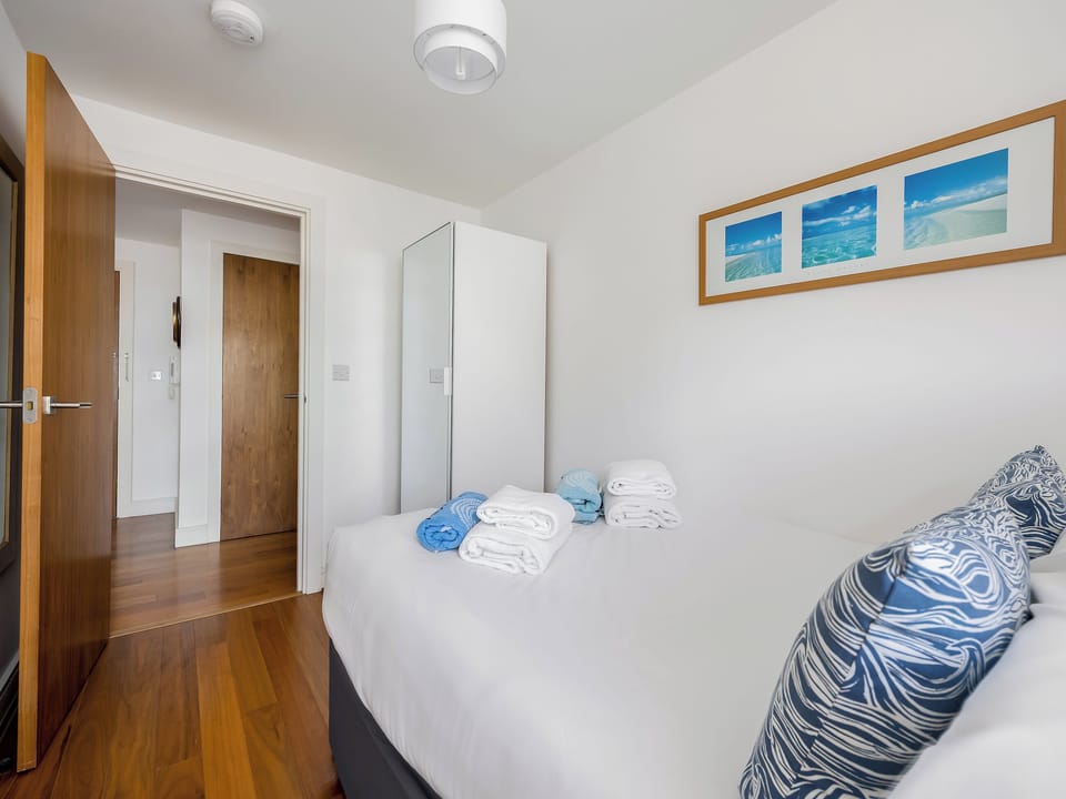 Double bedroom | Castle Lanes, Poole