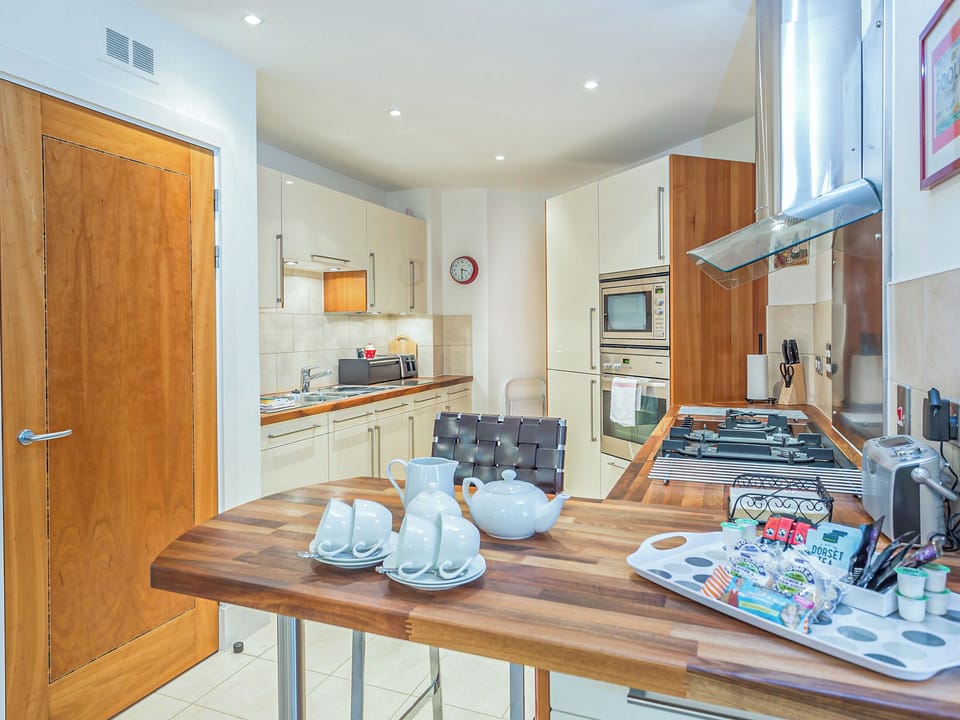 Kitchen | Riva, Poole