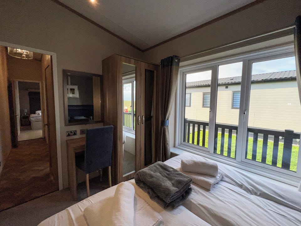 Twin bedroom | Lyndale 27, St Andrews