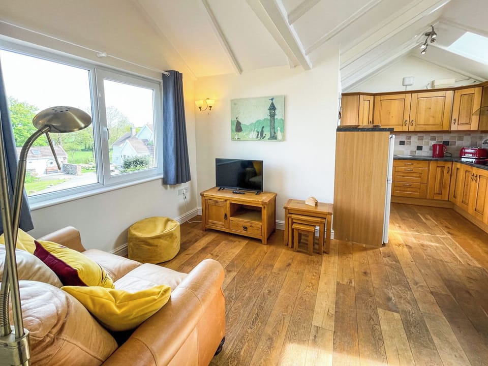 Open plan living space | Pen-y-Bryn - Canllefaes Cottages, Penparc