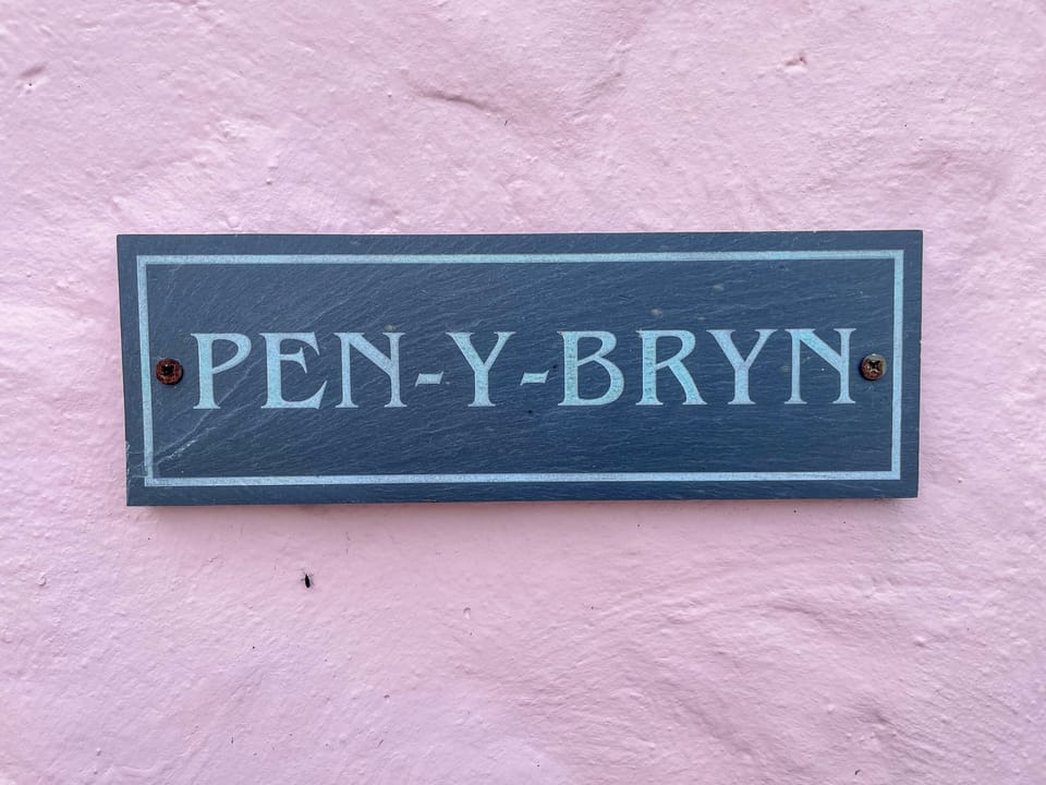 Exterior | Pen-y-Bryn - Canllefaes Cottages, Penparc