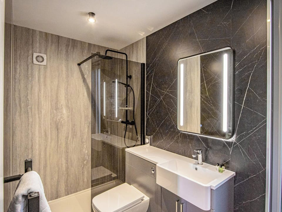 Shower room | Rosthwaite - Winster Pods, Windermere