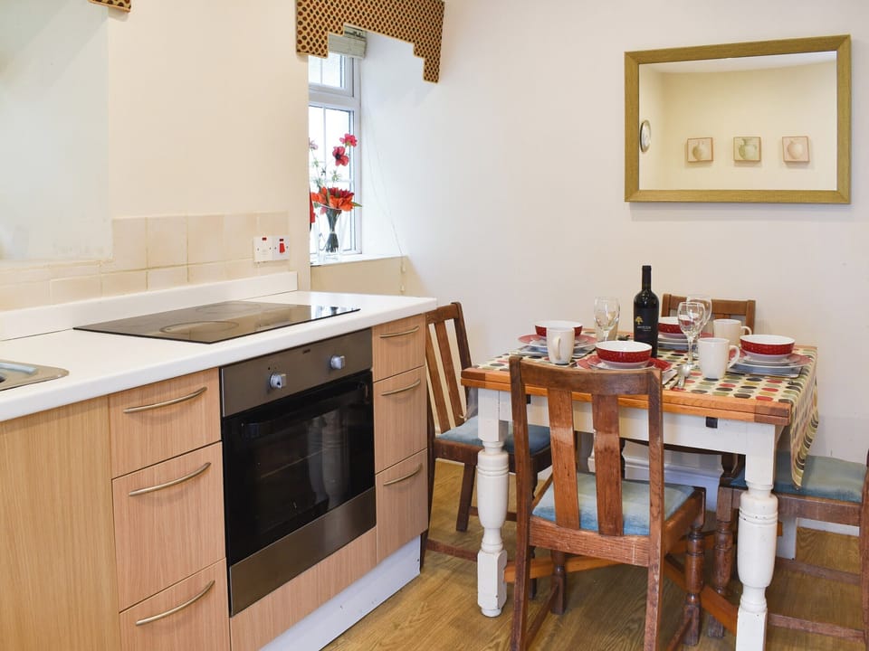Kitchen/diner | Sygyn - Red Dragon Cottages, Beddgelert