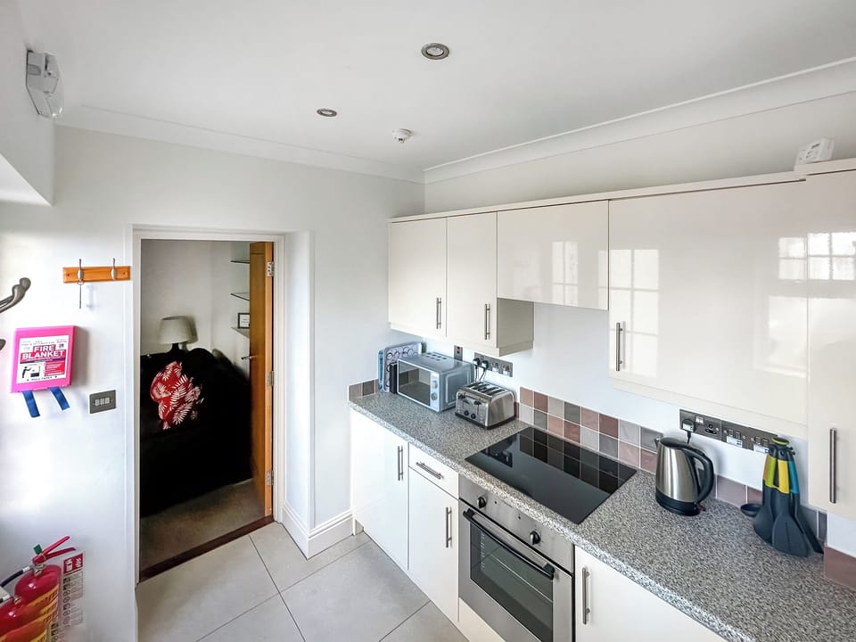 Kitchen | Apartment 1 - Wow Holidays, Woolacombe