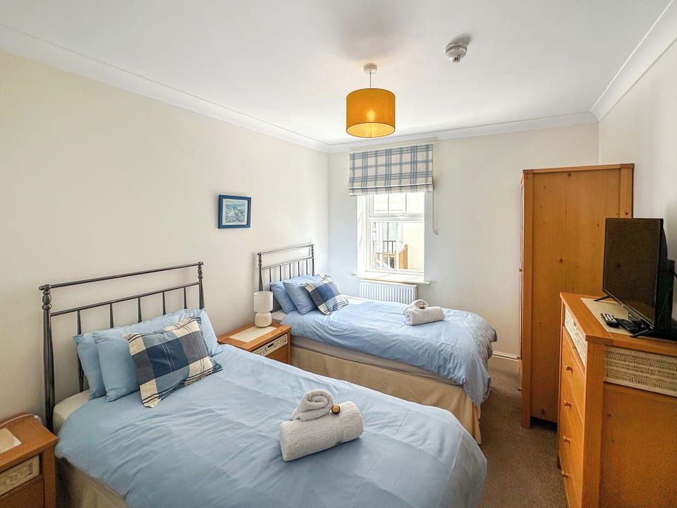Twin bedroom | Apartment 5 - Wow Holidays, Woolacombe
