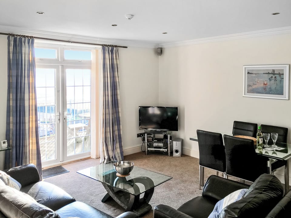 Open plan living space | Apartment 5 - Wow Holidays, Woolacombe