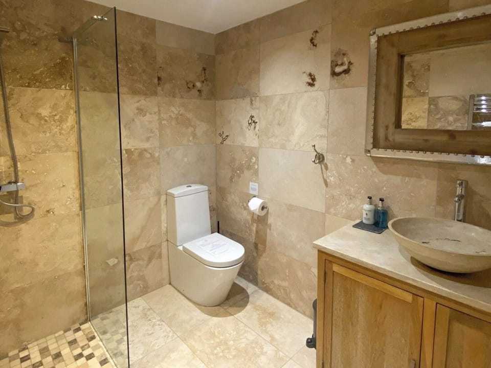 Shower room | Brewers Cottage - Brosterfield Farm, Foolow, near Hope Valley