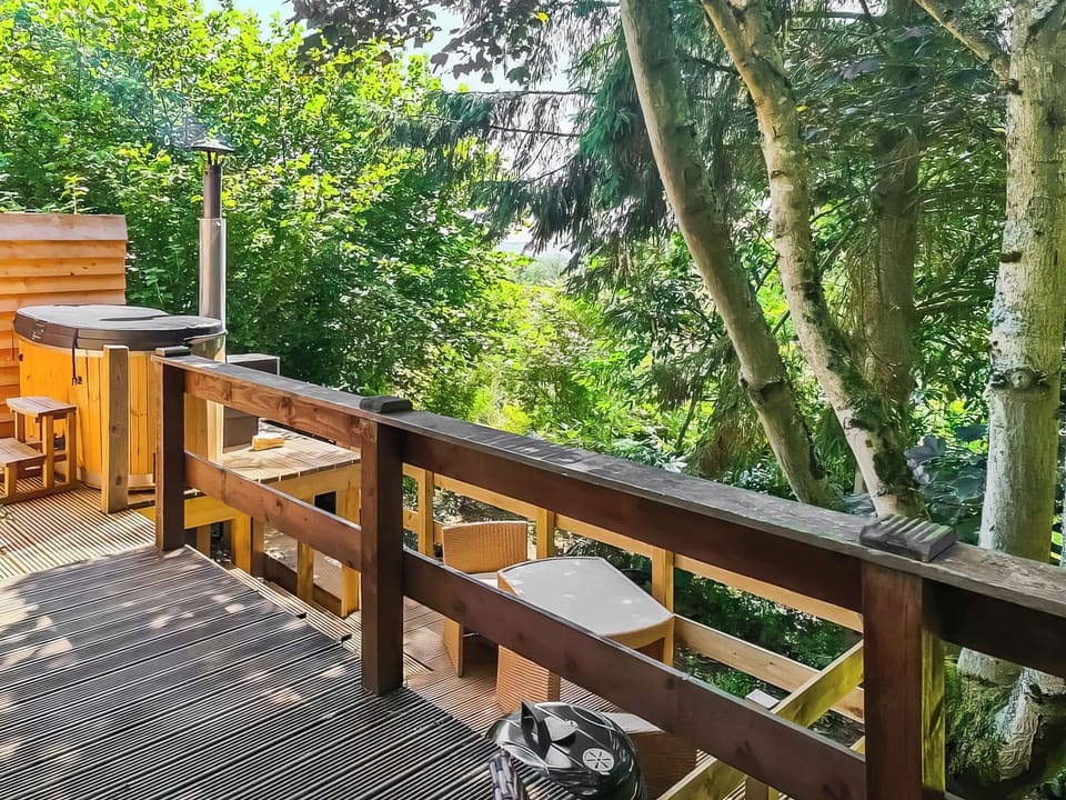 Decking | Rowan Tree Lodge - Woodland Escapes, Ludlow
