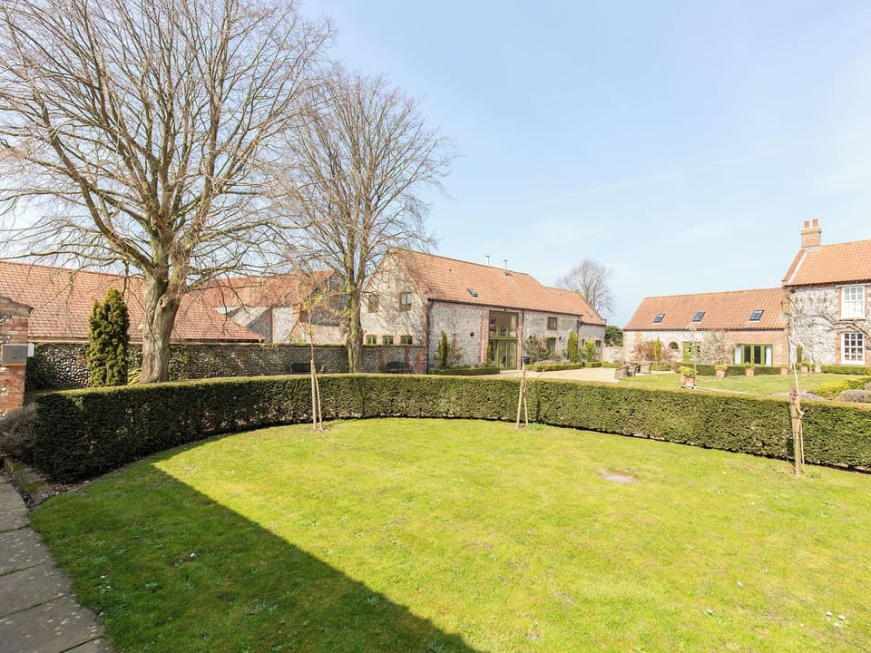 Setting | The Wash House, West Beckham, Near Holt