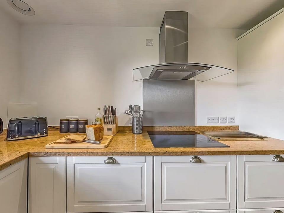 Kitchen | Ty Cerrig Barn, Corwen