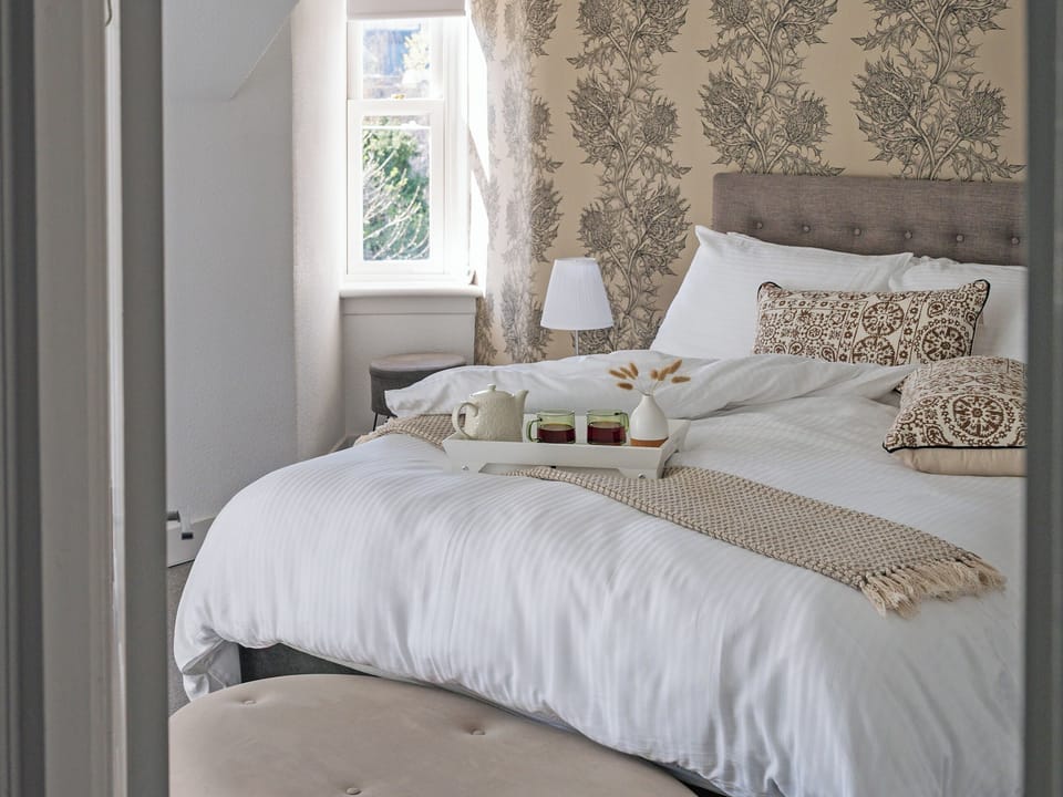 Double bedroom | Lovely Little Let, Birnam
