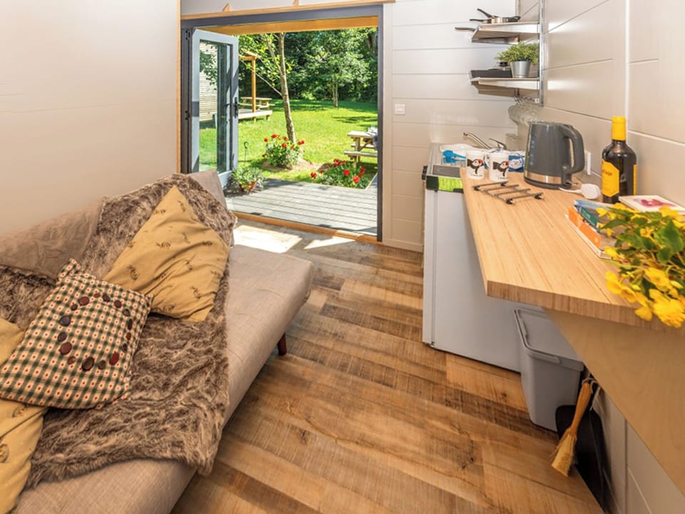 Open plan living space | Oak - Sunset Cabins, Ashford