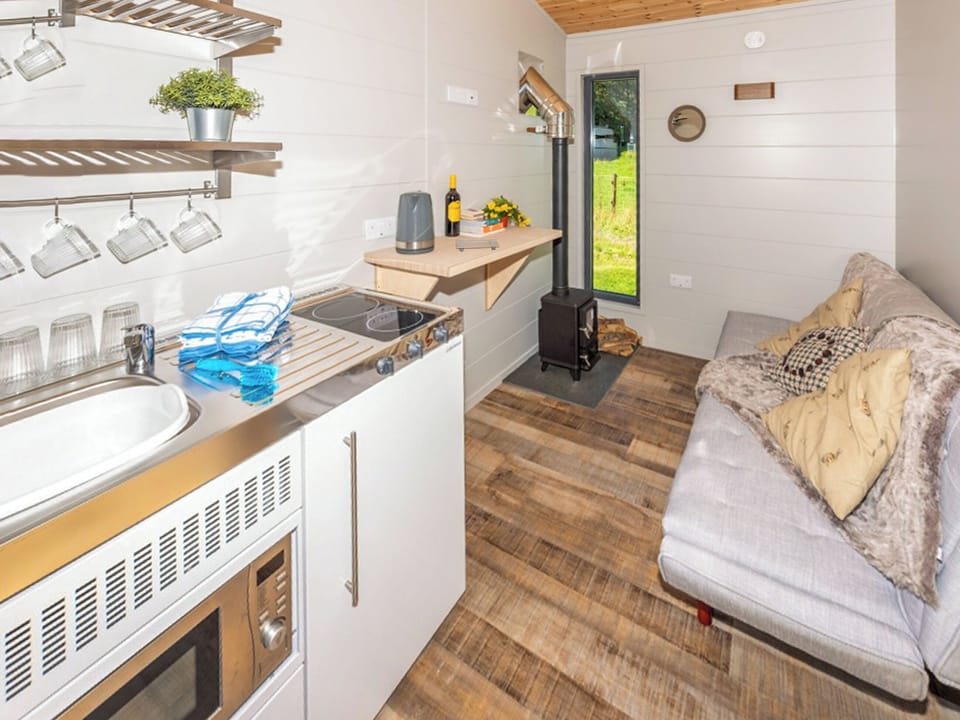 Open plan living space | Oak - Sunset Cabins, Ashford
