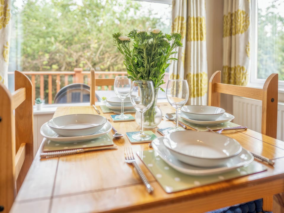 Dining Area | 6 Atlantic Crescent - Mullacott Retreats, Ilfracombe