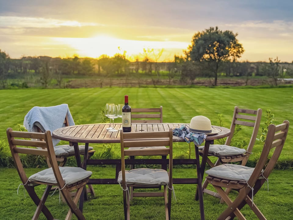 Sitting-out-area | The Mill - Bogee Farm Holiday Cottages, Wadebridge