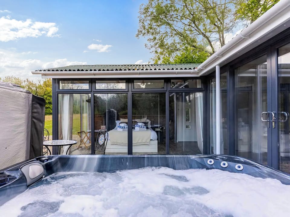 Hot tub | Glass House - Downwood, Near Blandford Forum