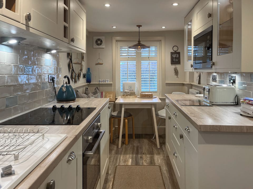 Kitchen | Coastal Cottage, Aldeburgh