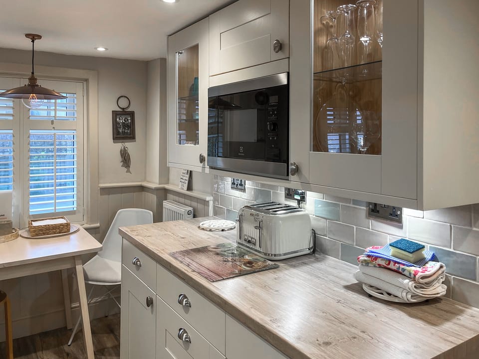 Kitchen | Coastal Cottage, Aldeburgh