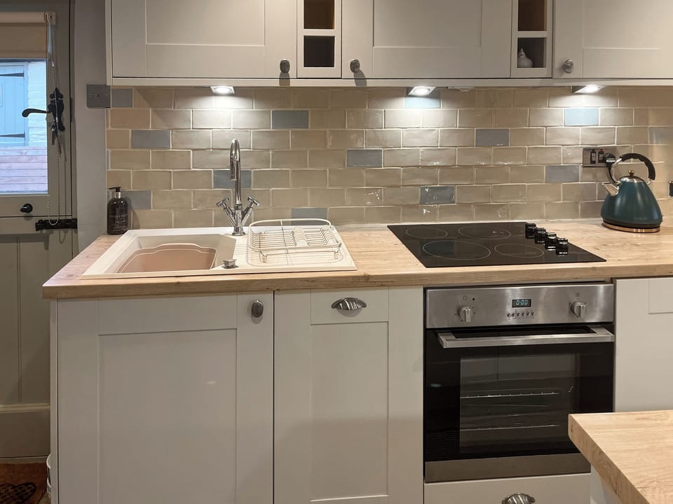 Kitchen | Coastal Cottage, Aldeburgh