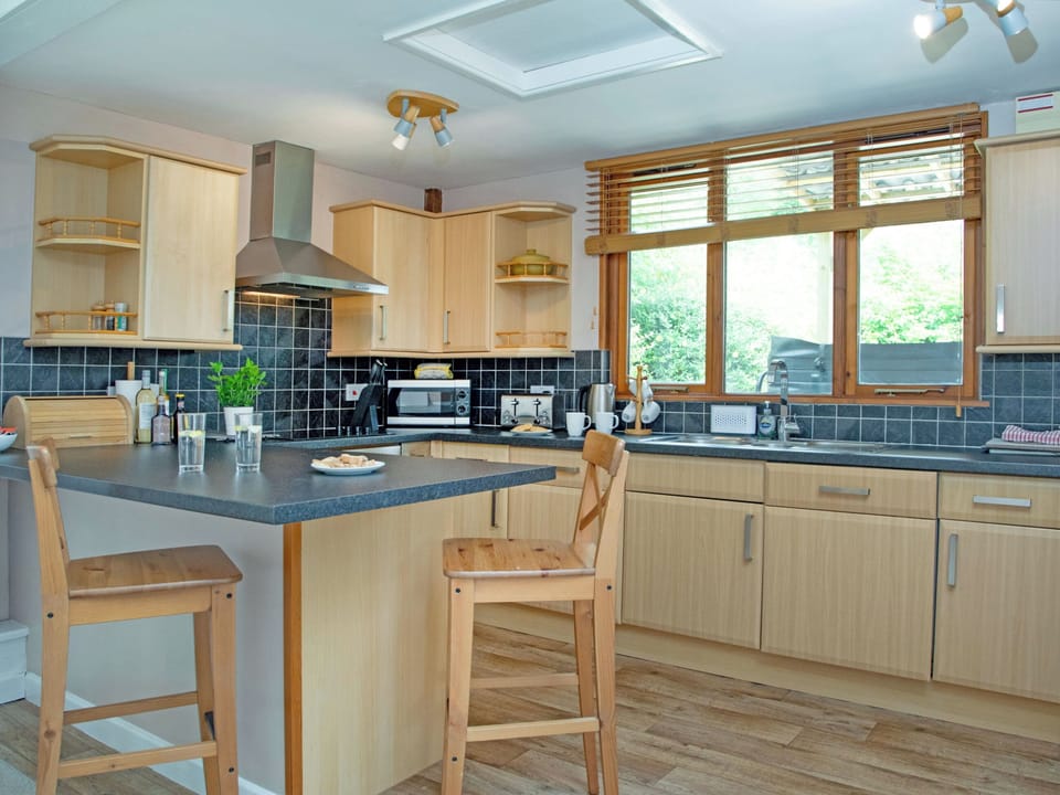 Kitchen/diner | Acorn Cottage - Little Dunley Cottages, Bovey Tracey