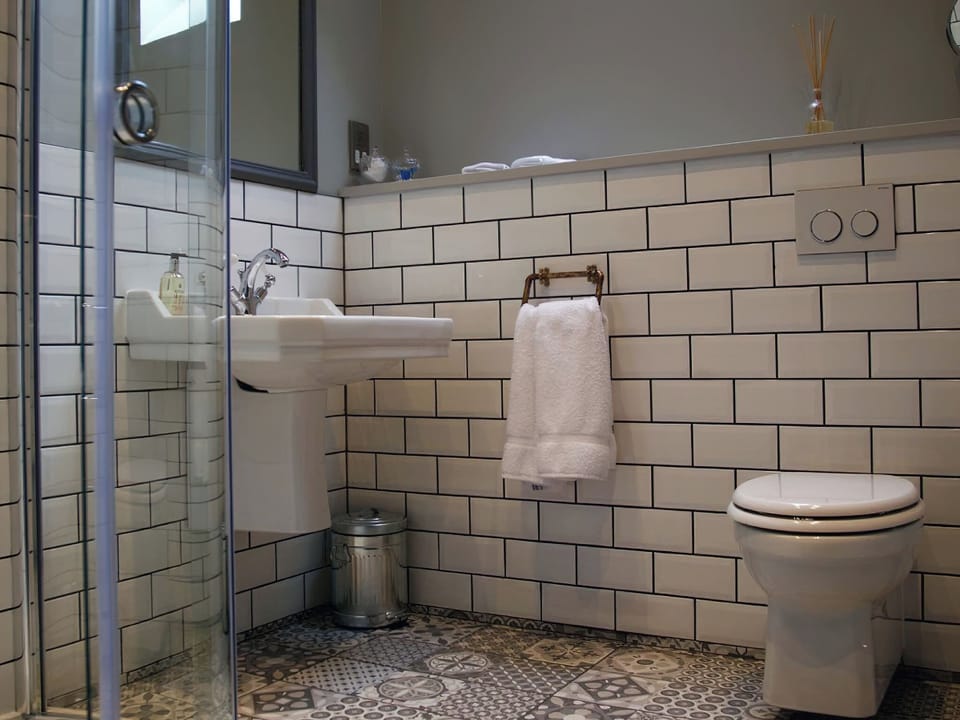 Shower room | Seton - @Barra Castle, Oldmeldrum, near Inverurie