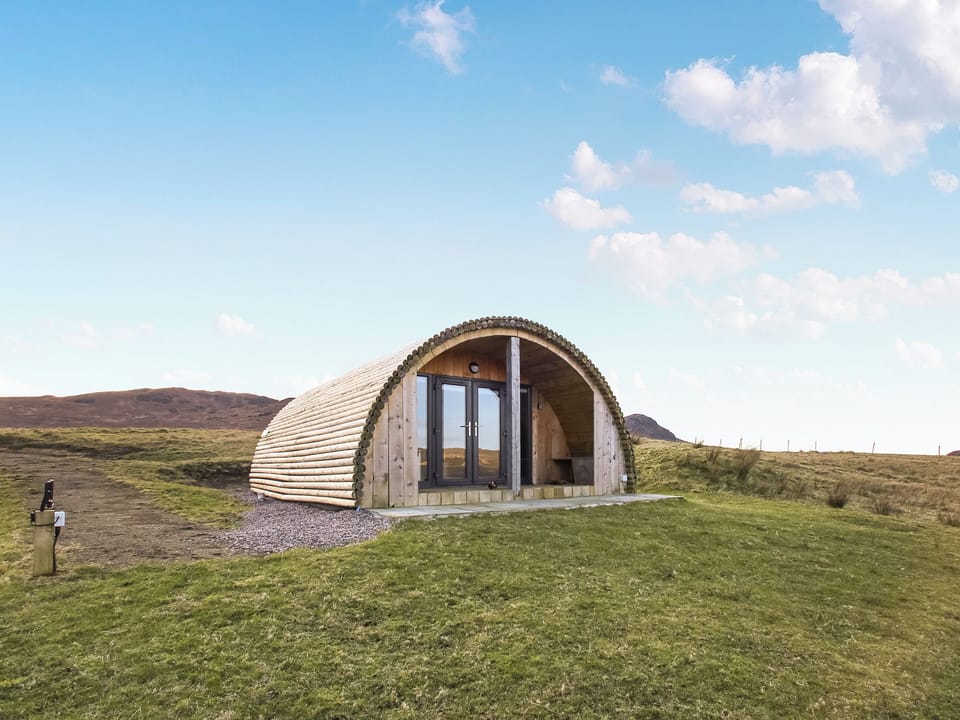 Exterior | Joey&rsquo;s Pod - Archaracle Pods, Archaracle