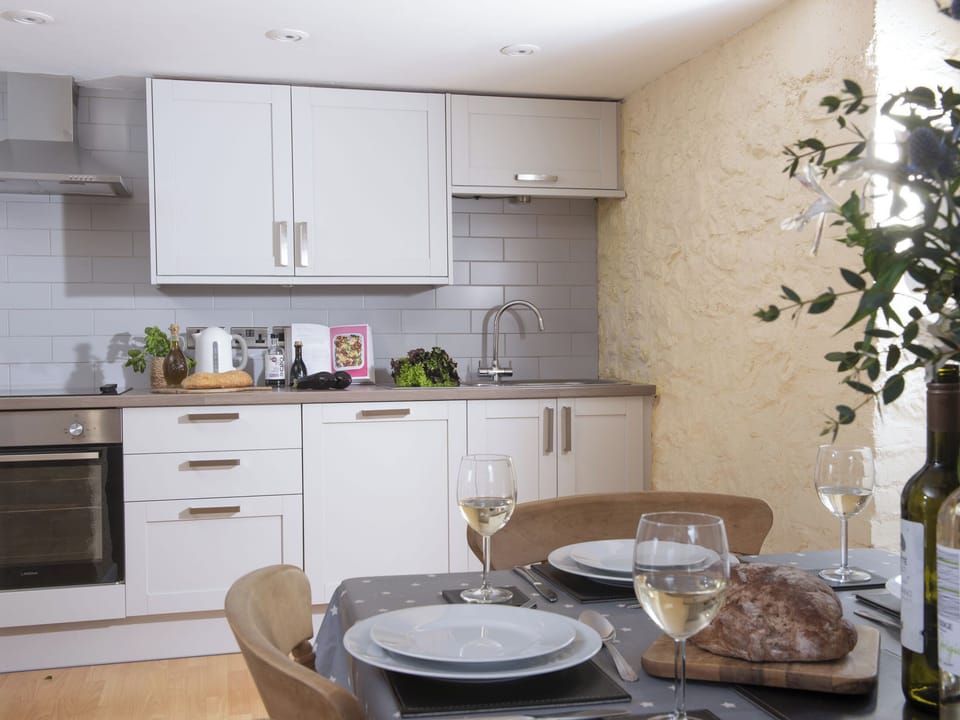 Open plan living space | Lake View - Little Dunley Cottages, Bovey Tracey