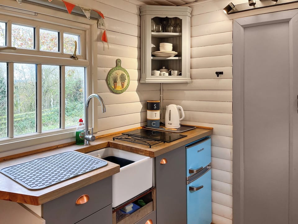 Kitchen | The Shepherds Hut - Sheriff Hutton Castle Holidays, Sheriff Hutton