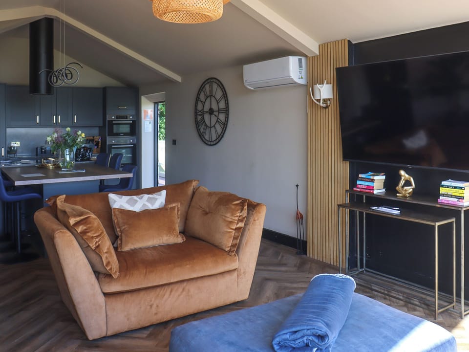 Open plan living space | Deerview Stables - Deer View Villas, Bonvilston
