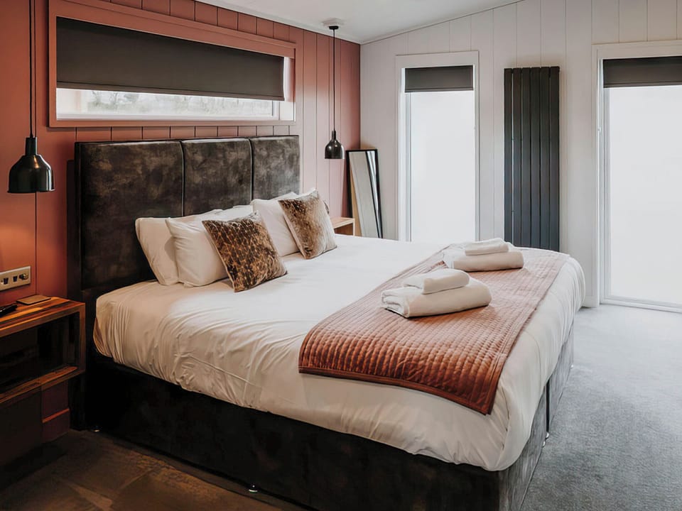 Double bedroom | Jasmine - Bowland Retreat Lodges, Clitheroe