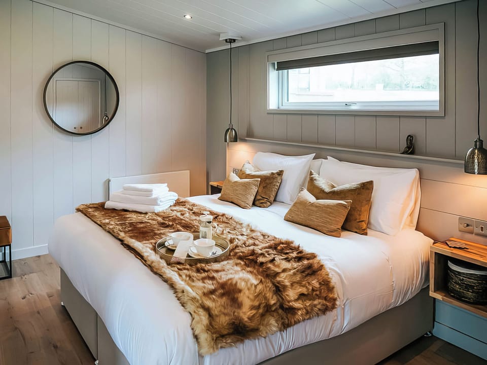 Double bedroom | Marlow - Bowland Retreat Lodges, Clitheroe