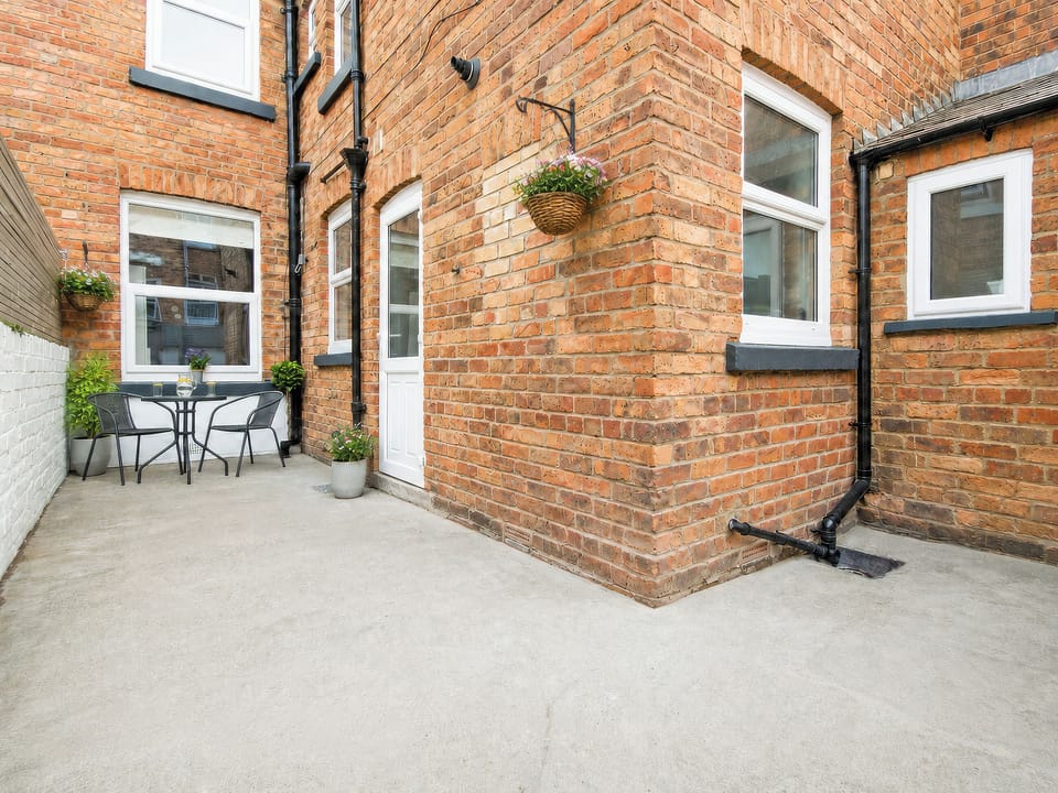 Outdoor area | The Townhouse - Ashville Houses, Scarborough