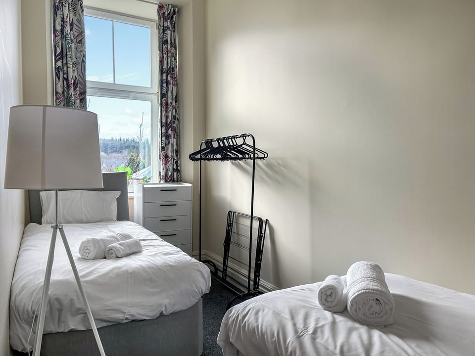 Twin bedroom | Dingleton 45, Melrose