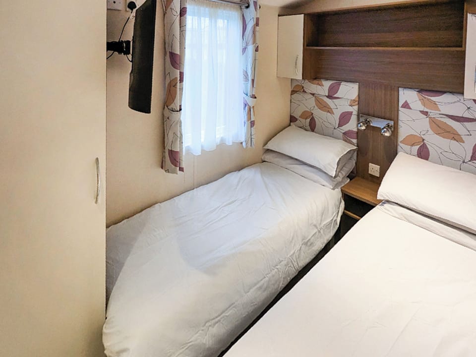 Twin bedroom | Riverside Retreat - LMA Retreats, Morpeth