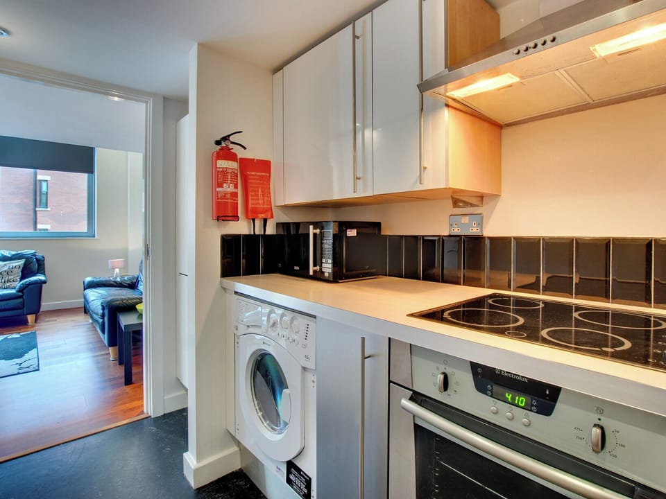 Kitchen | Crown Apartments 102 - Crown Apartments, Newcastle upon Tyne